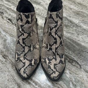 Seychelles Black and Cream Snake Print Ankle Boots